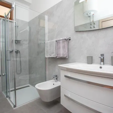 Marica Guest house