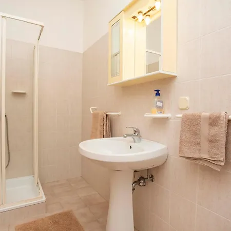 Guest house Marica Plomin