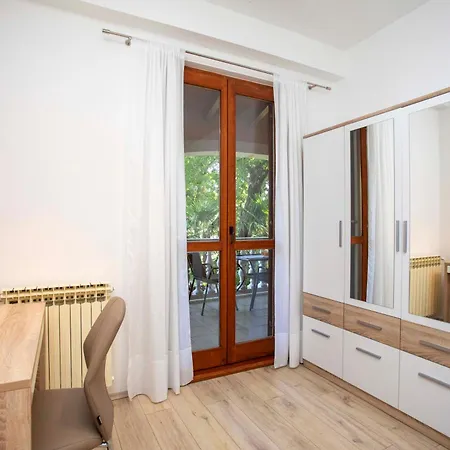 Marica Guest house *